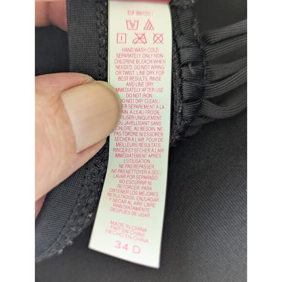 Victorias Secret Black Bikini Top Size 34D Crochet Racerback Padded Underwired - Picture 8 of 8